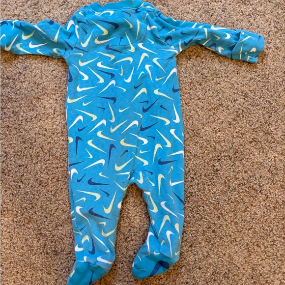 Baby Boys Nike Swooshfetti Sleep & Play Coverall - Picture 6 of 6